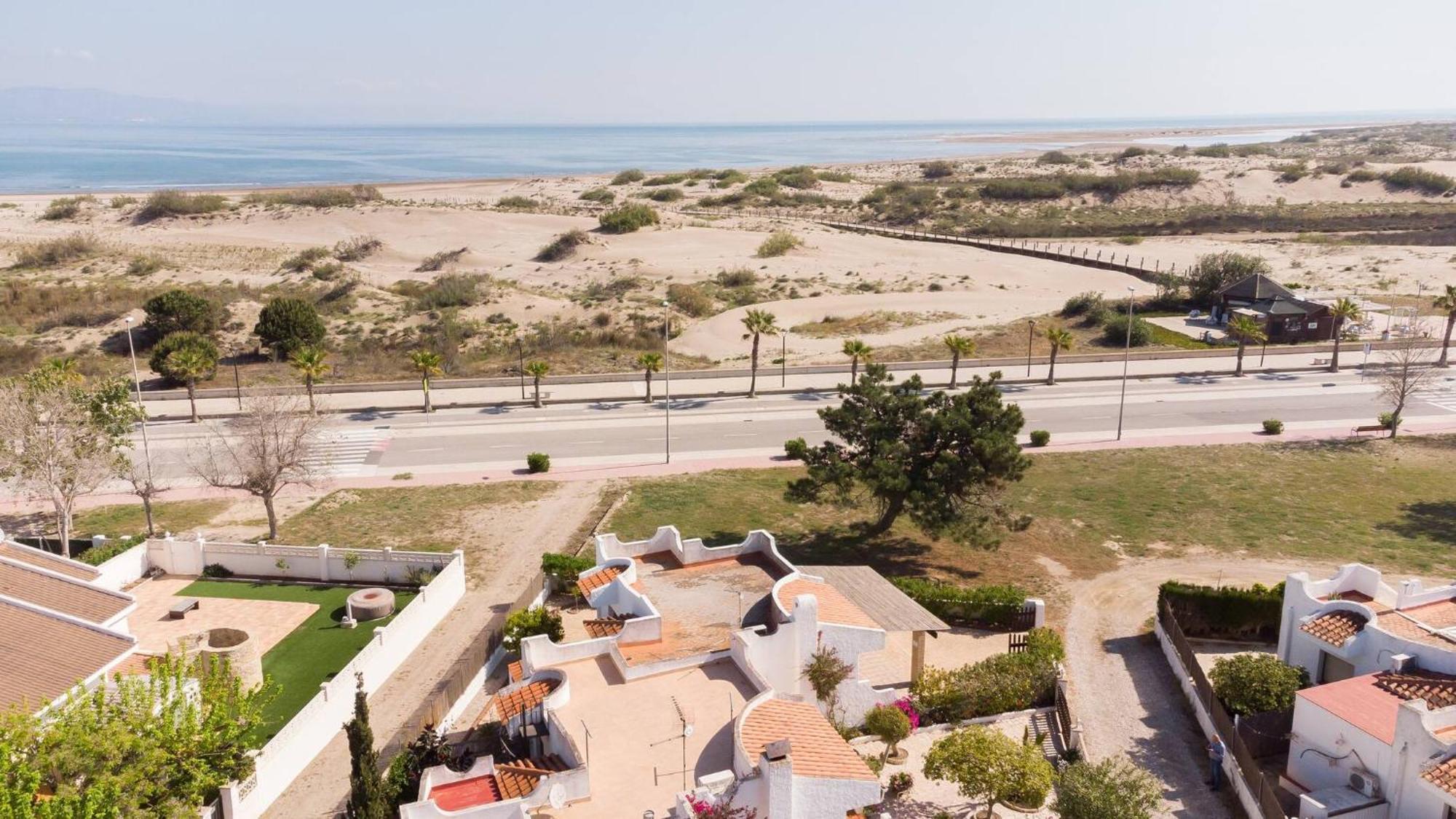 Eusebio - Casa En Riumar Para 4 Personas Y En Primera Linia De Mar - Deltavacaciones Exterior photo